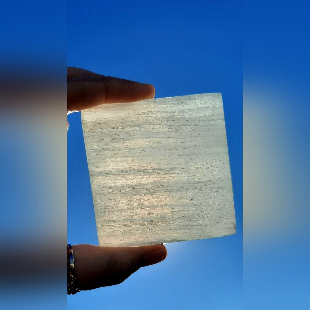 Selenite Charging Plate - Picture 4 of 6